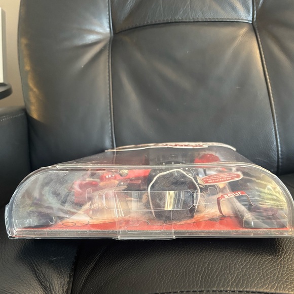 Bratz Rock Angelz Jade Doll - 20 Yearz Edition - Picture 3 of 3